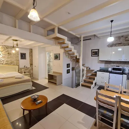 Corfu Breeze Liston Апартаменты