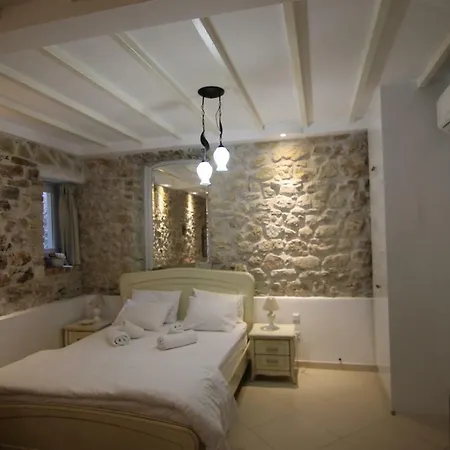 Nj Corfu Liston * Corfu (city)